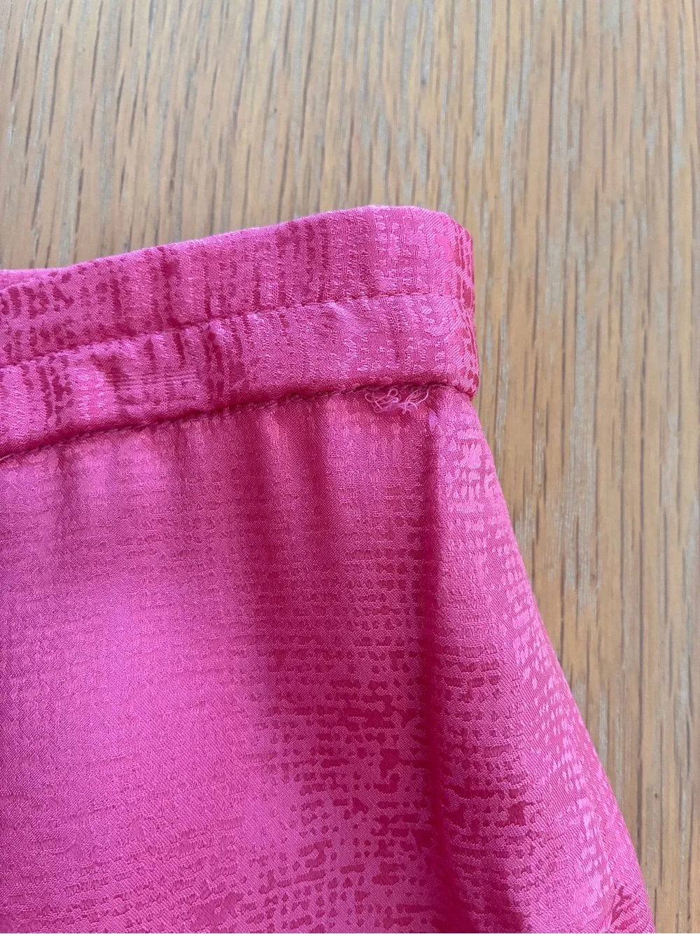 Vintage Papell Petites-100% Silk-Fuchsia-Pink Pencil Skirt-Barbiecore-90s-6P